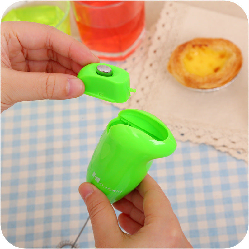 Handheld Electric Whisk & Milk Frother – image 3
