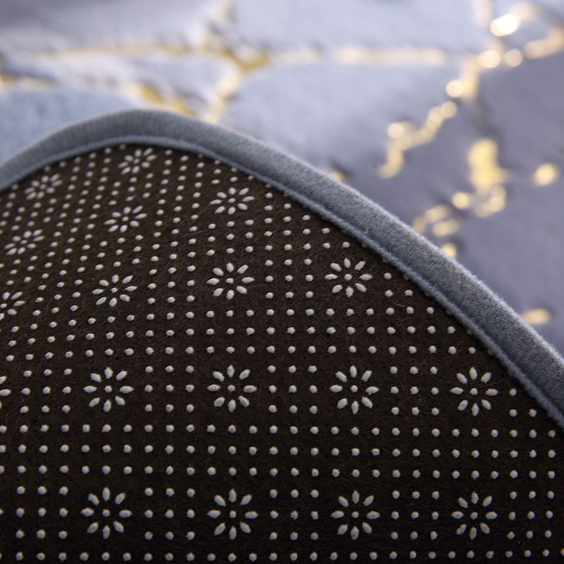 Gold Marble Plush Bath Mat – Soft, Absorbent & Non-Slip