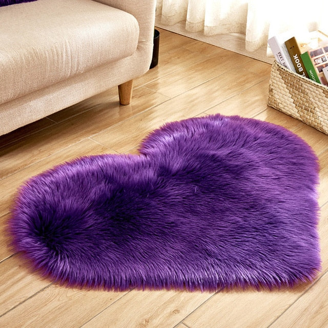 Love Heart Faux Fur Rug – Purple