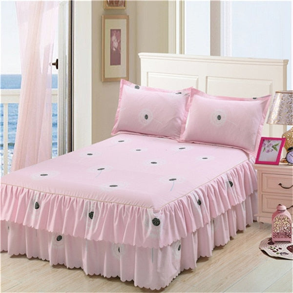 Ruffled Bedspread Set with Pillowcases – Double-Layer Skirt