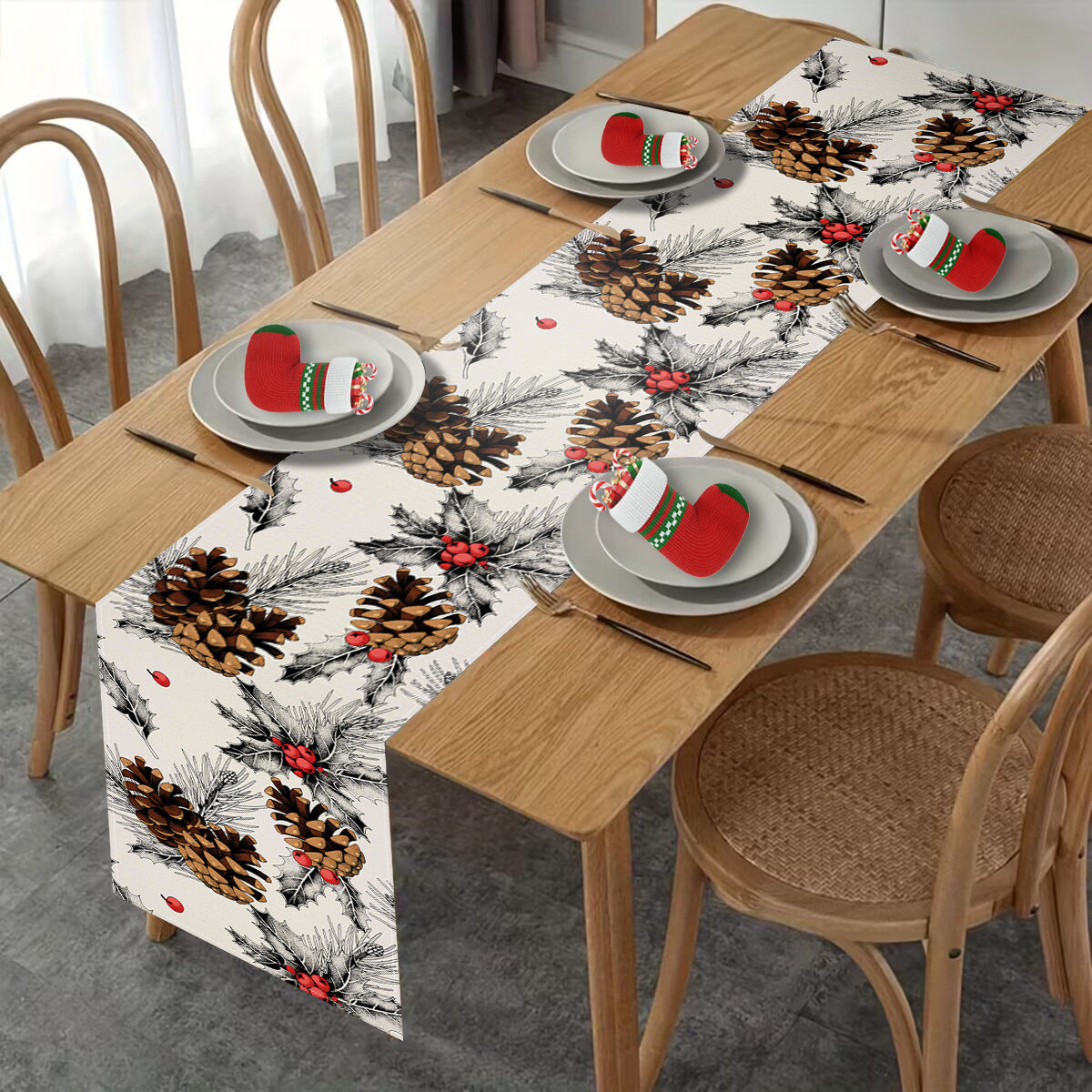 Pinecone Christmas Table Runner – White (33 x 183 cm)