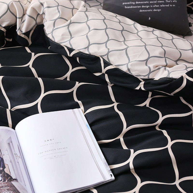 Geometric Trellis Reversible Duvet Cover Set – Black or Grey