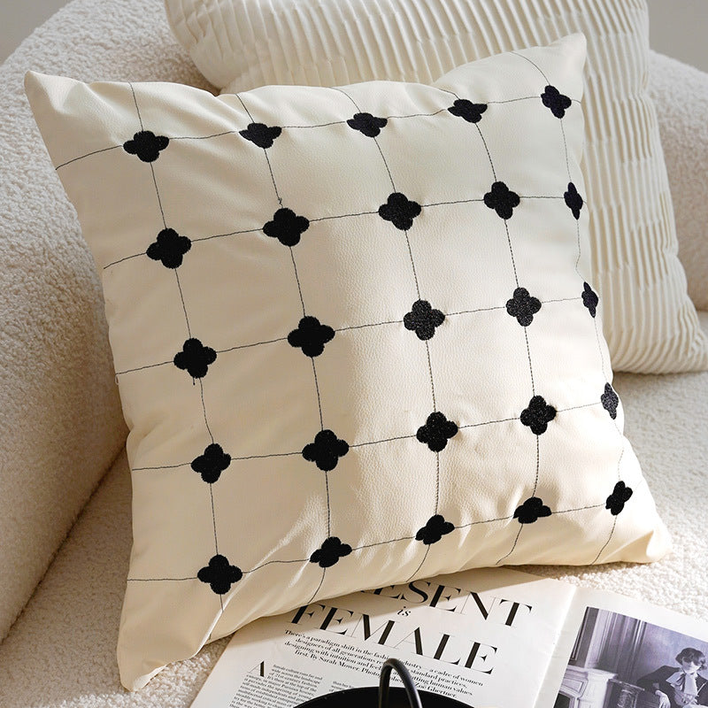 Modern Chenille Cushion Cover – Cream Quatrefoil – 45 x 45cm