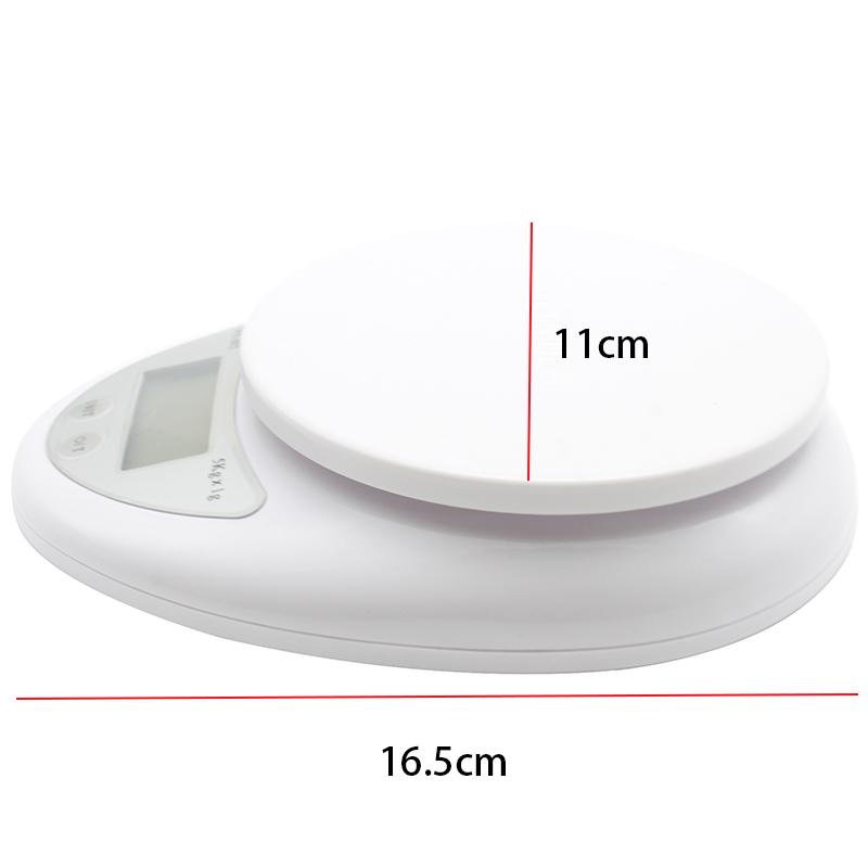 Digital kitchen scale side view with 11cm platform