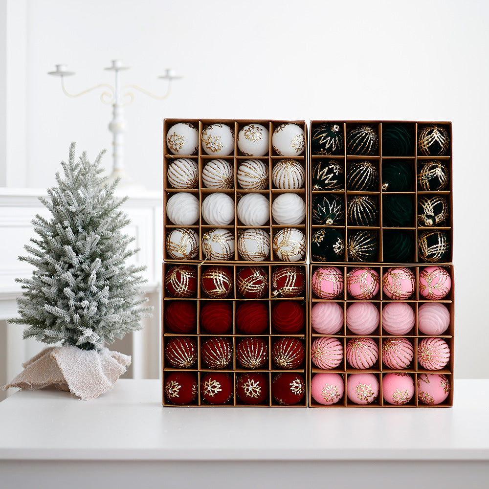 Plush & Painted Christmas Bauble Set – 16 Piece Gift Box