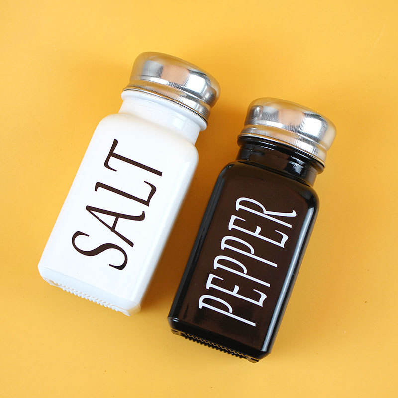 Black and White Salt and Pepper Shaker Set