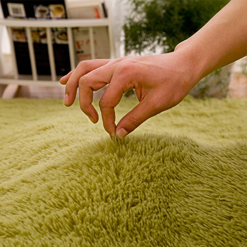 Fluffy Round Faux Fur Rug – Soft Shaggy Area Rug